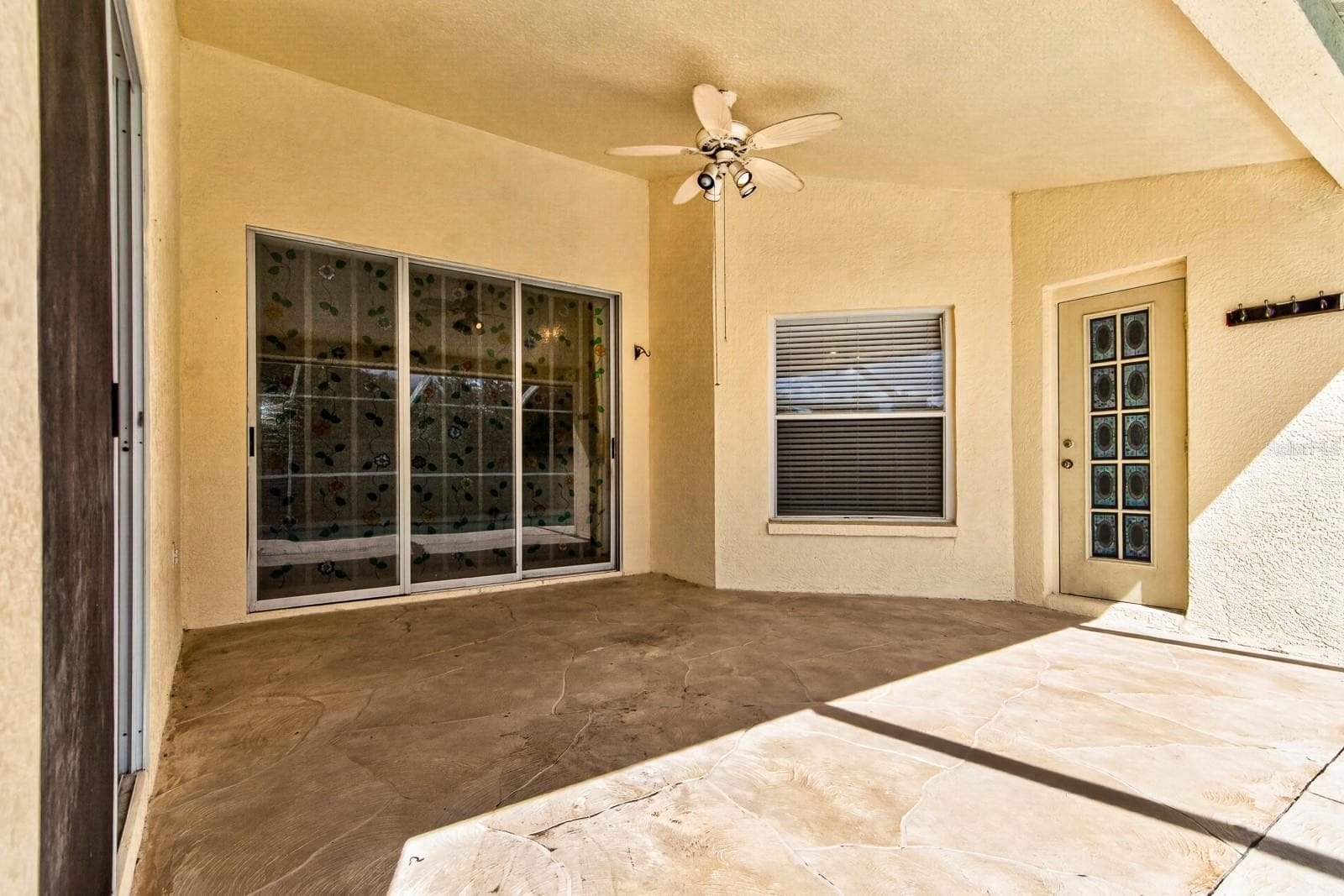 Patio - 10527 SAN TRAVASO DR, TAMPA