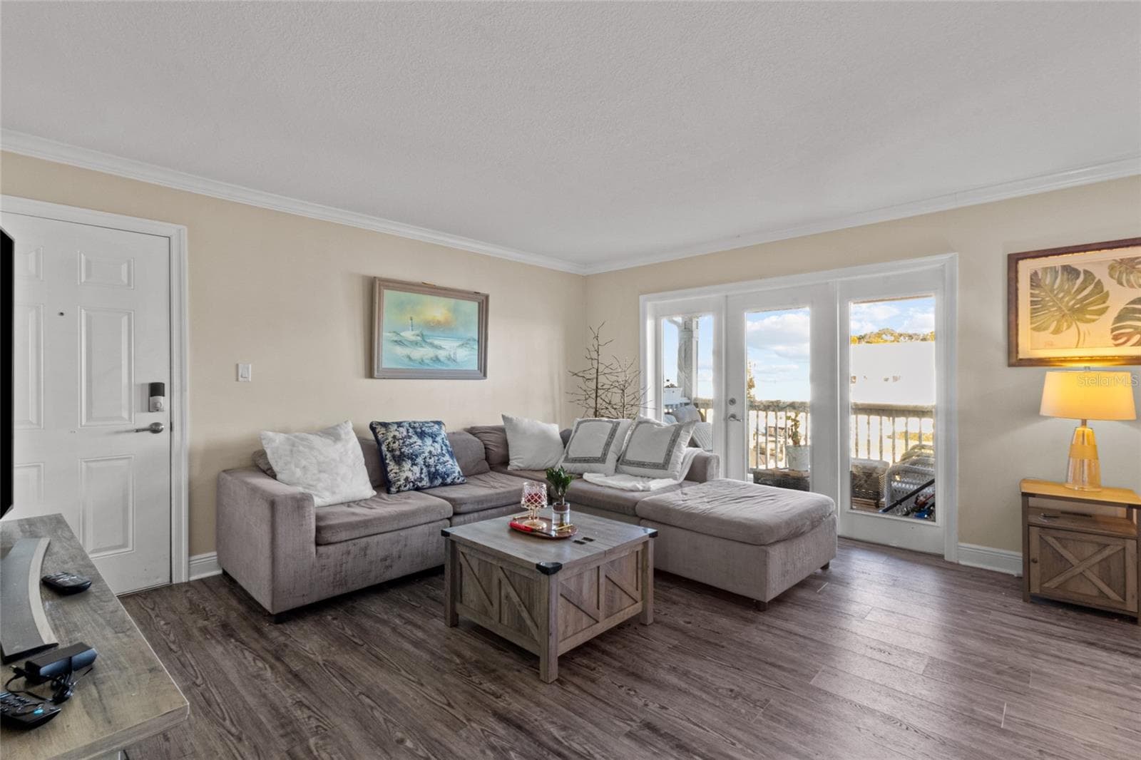 Condominium at 5202 BEACH DR SE #D, ST PETERSBURG, photo 9 of 76