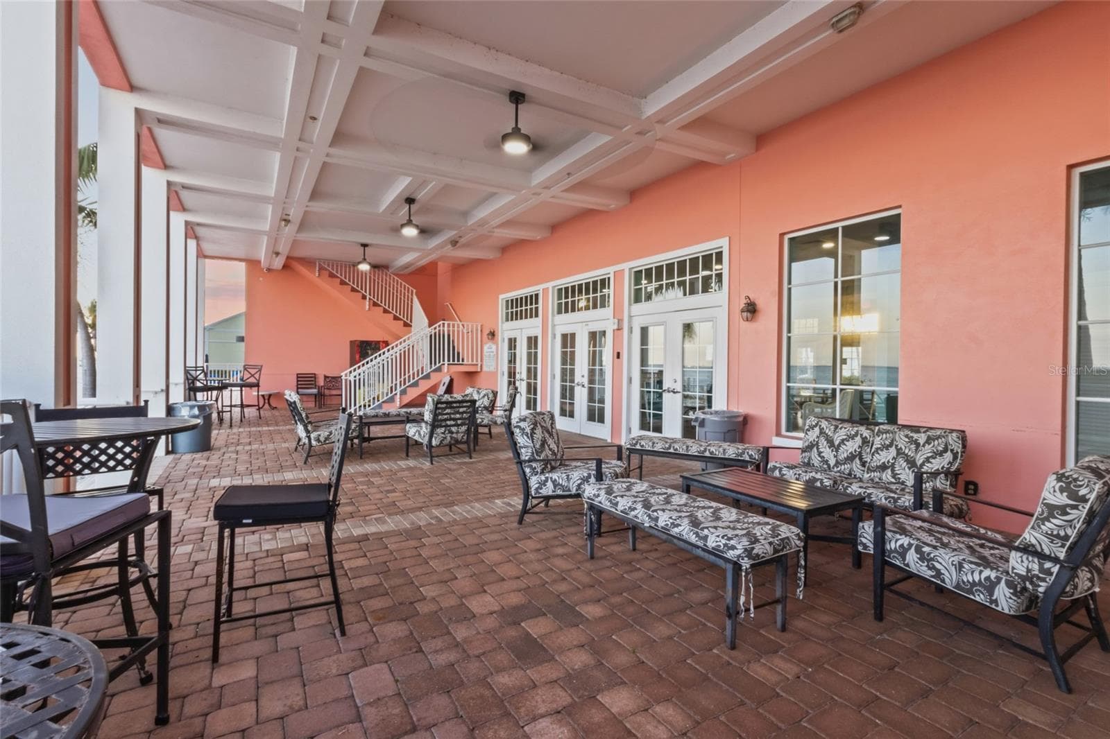 Condominium at 5202 BEACH DR SE #D, ST PETERSBURG, photo 39 of 76