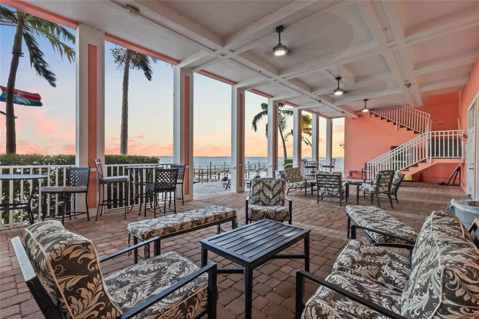 Condominium at 5202 BEACH DR SE #D, ST PETERSBURG, photo 40 of 76