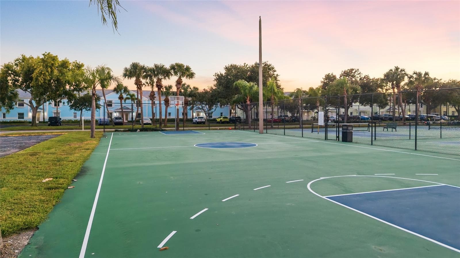 Condominium at 5202 BEACH DR SE #D, ST PETERSBURG, photo 47 of 76