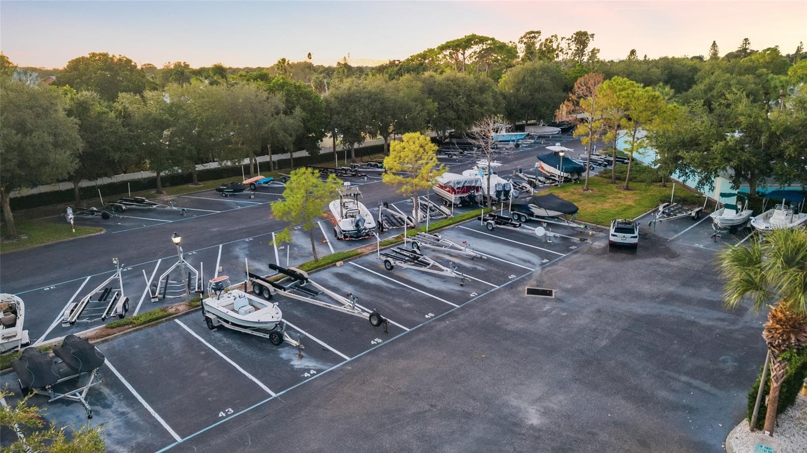 Condominium at 5202 BEACH DR SE #D, ST PETERSBURG, photo 49 of 76