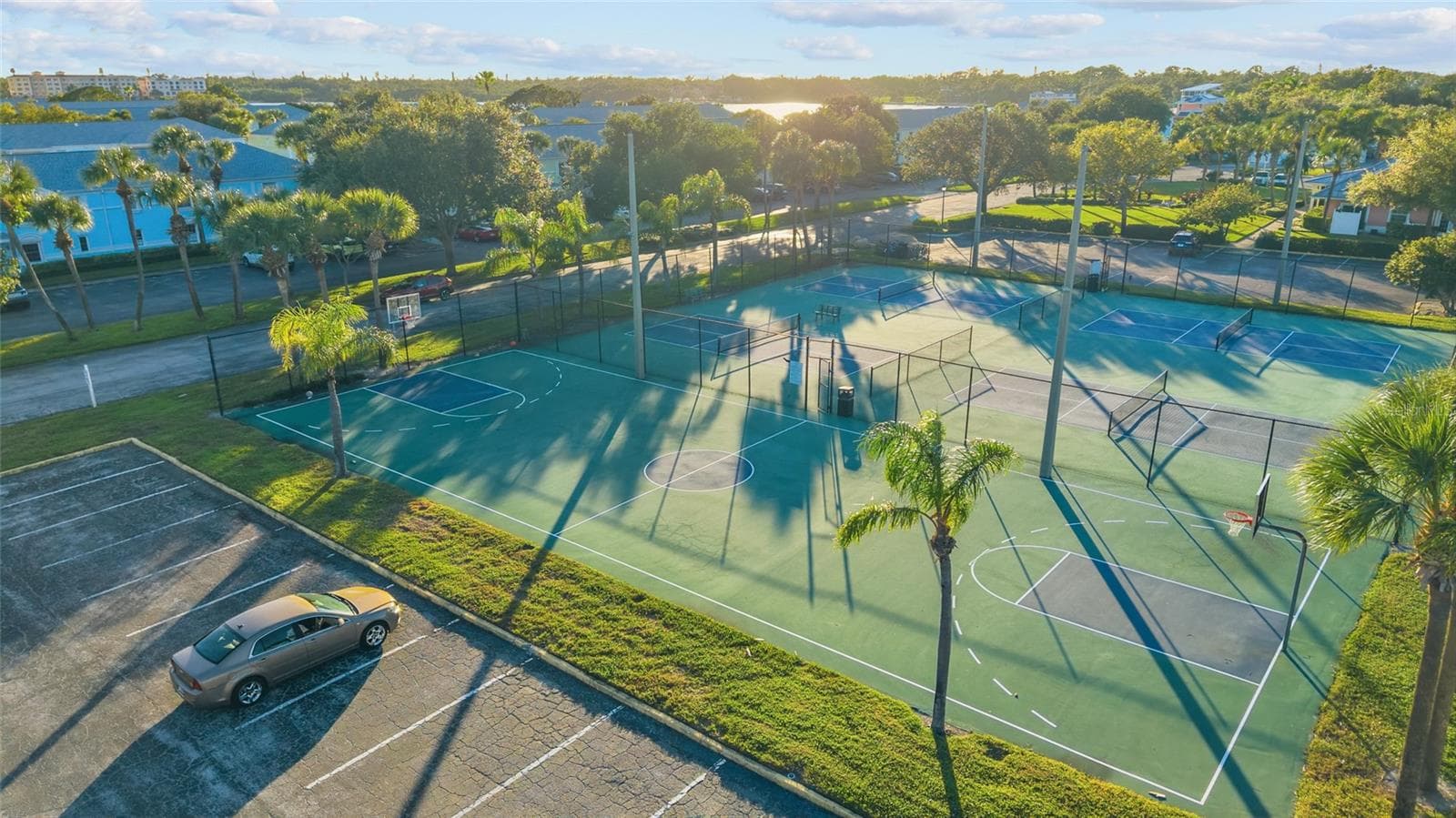 Condominium at 5202 BEACH DR SE #D, ST PETERSBURG, photo 55 of 76
