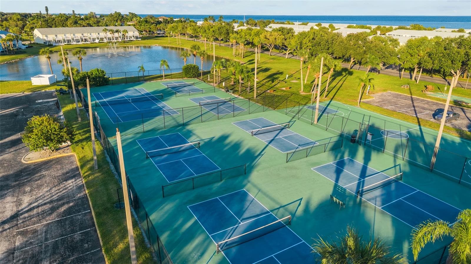 Condominium at 5202 BEACH DR SE #D, ST PETERSBURG, photo 74 of 76
