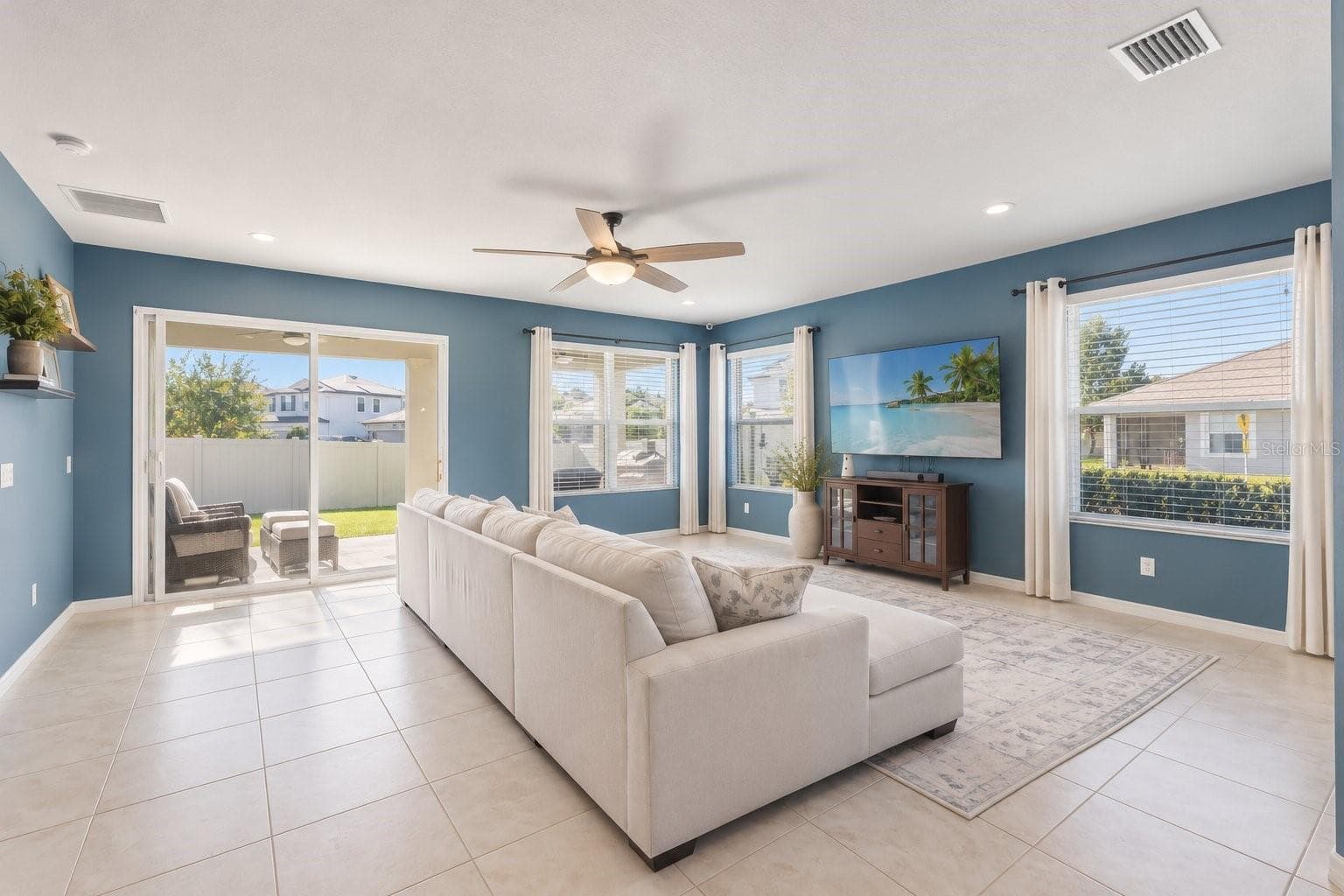 Single Family Residence at 18922 ROSEATE DR, LUTZ, photo 15 of 44