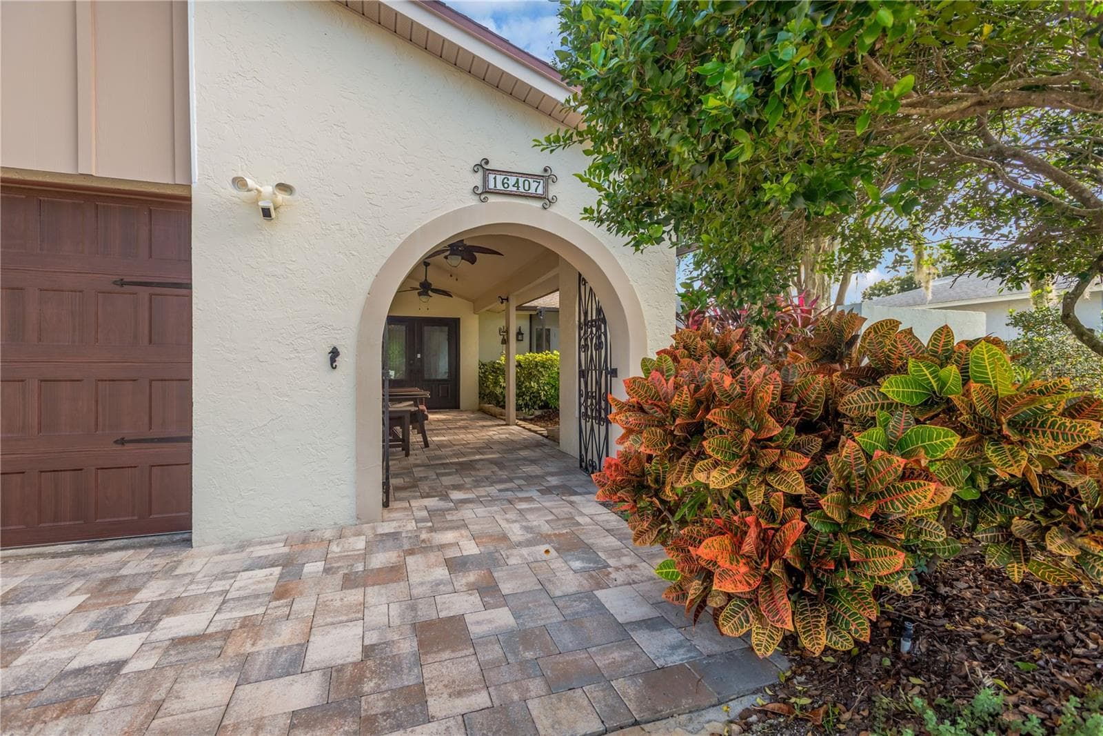 Entry - 16407 W COURSE DR, TAMPA