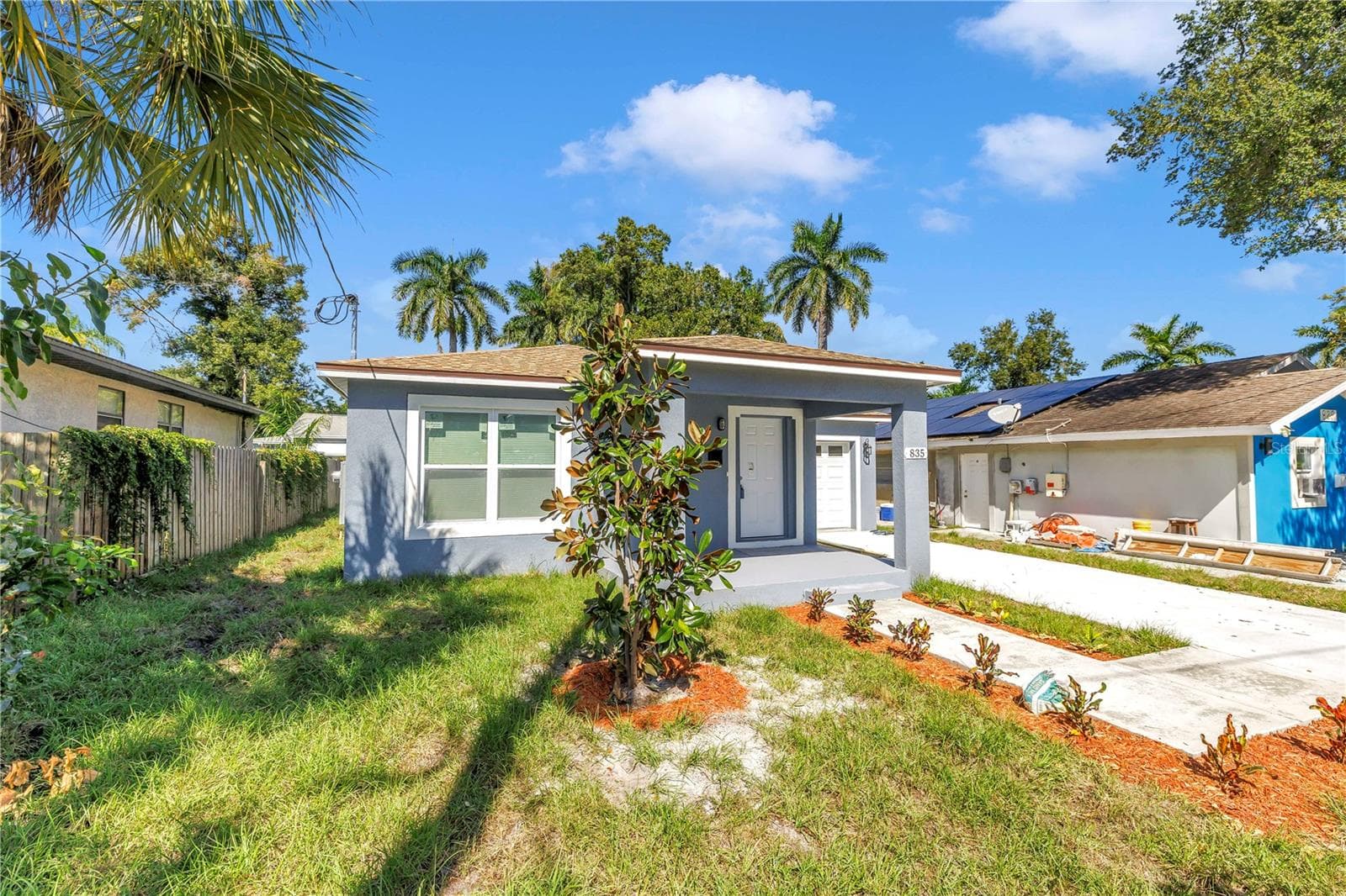 Single Family Residence at 835 QUEENSBORO AVE S, ST PETERSBURG, photo 4 of 33