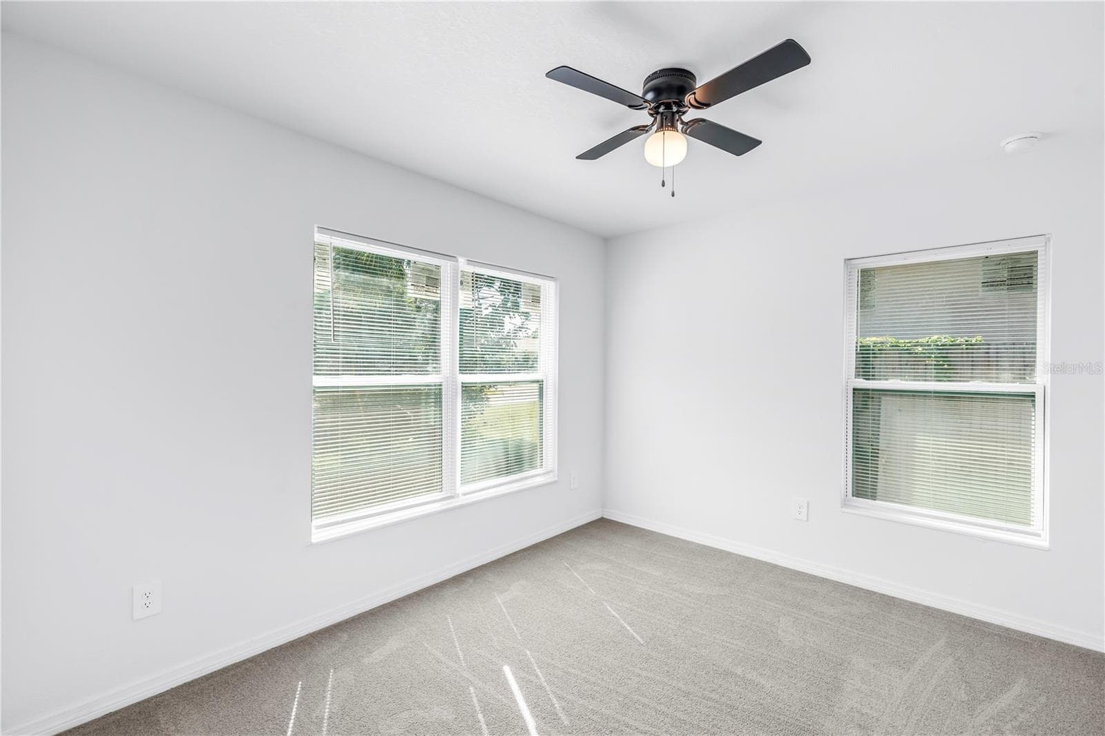Single Family Residence at 835 QUEENSBORO AVE S, ST PETERSBURG, photo 11 of 33