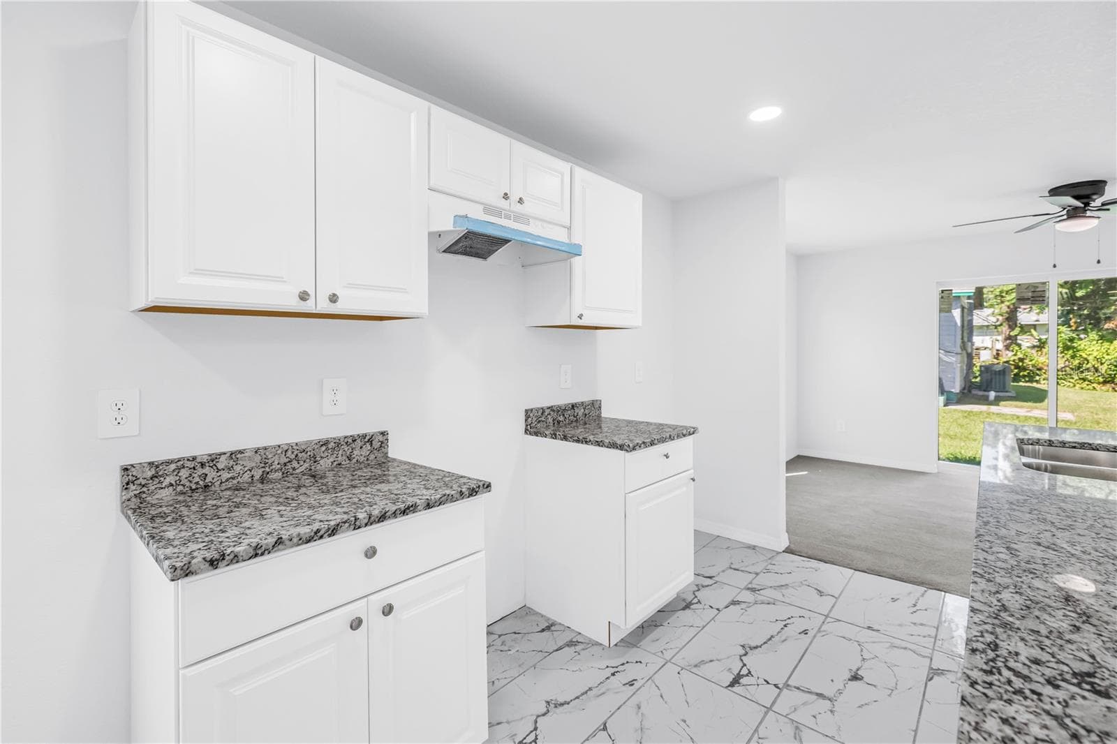 Single Family Residence at 835 QUEENSBORO AVE S, ST PETERSBURG, photo 22 of 33