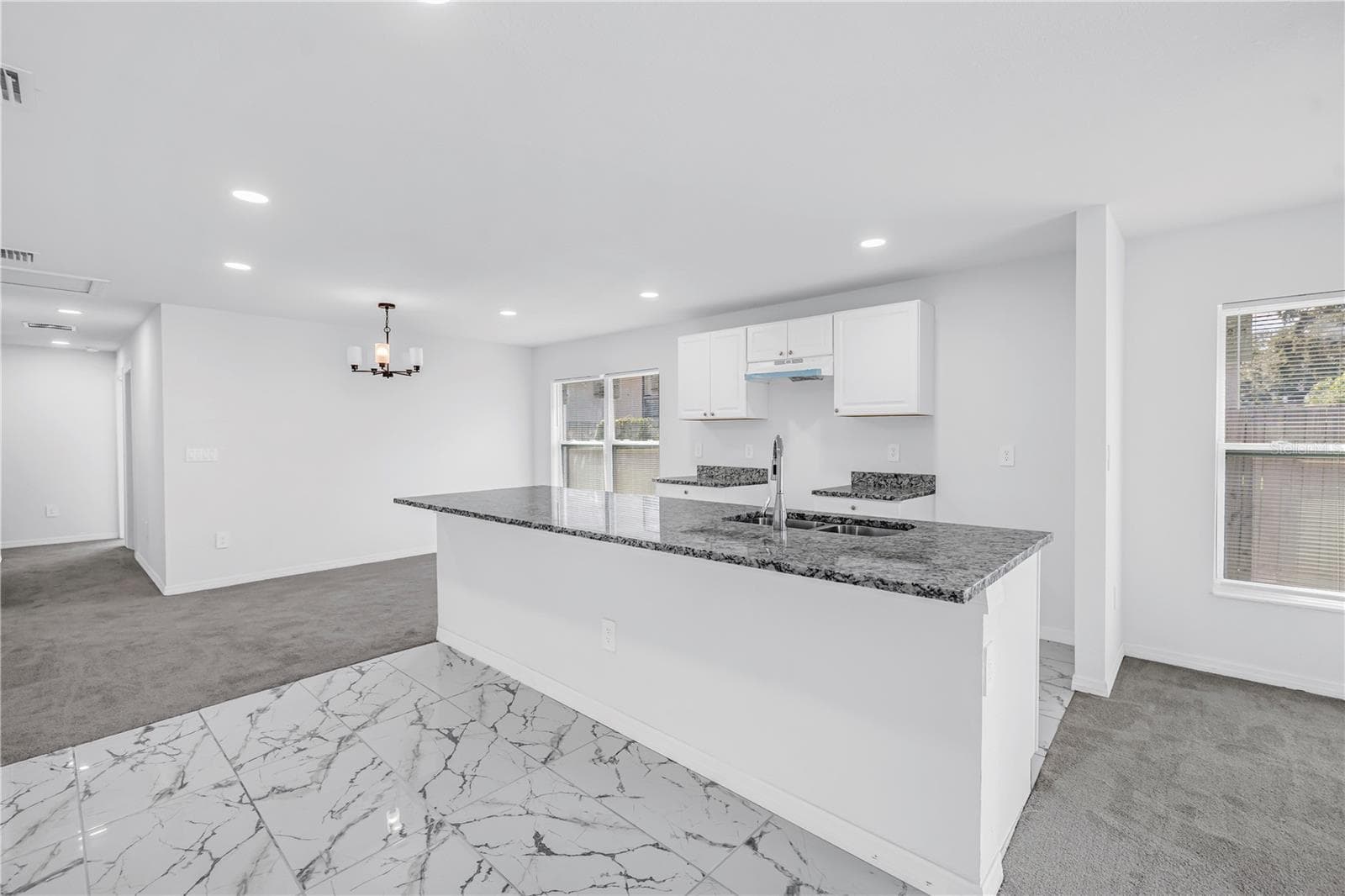 Single Family Residence at 835 QUEENSBORO AVE S, ST PETERSBURG, photo 29 of 33