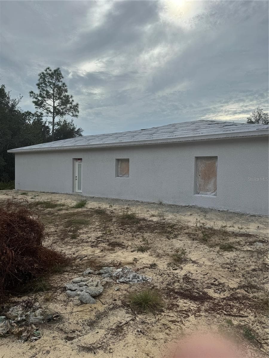 Single Family Residence at 16404 CAYMAN RD, WEEKI WACHEE, photo 3 of 7