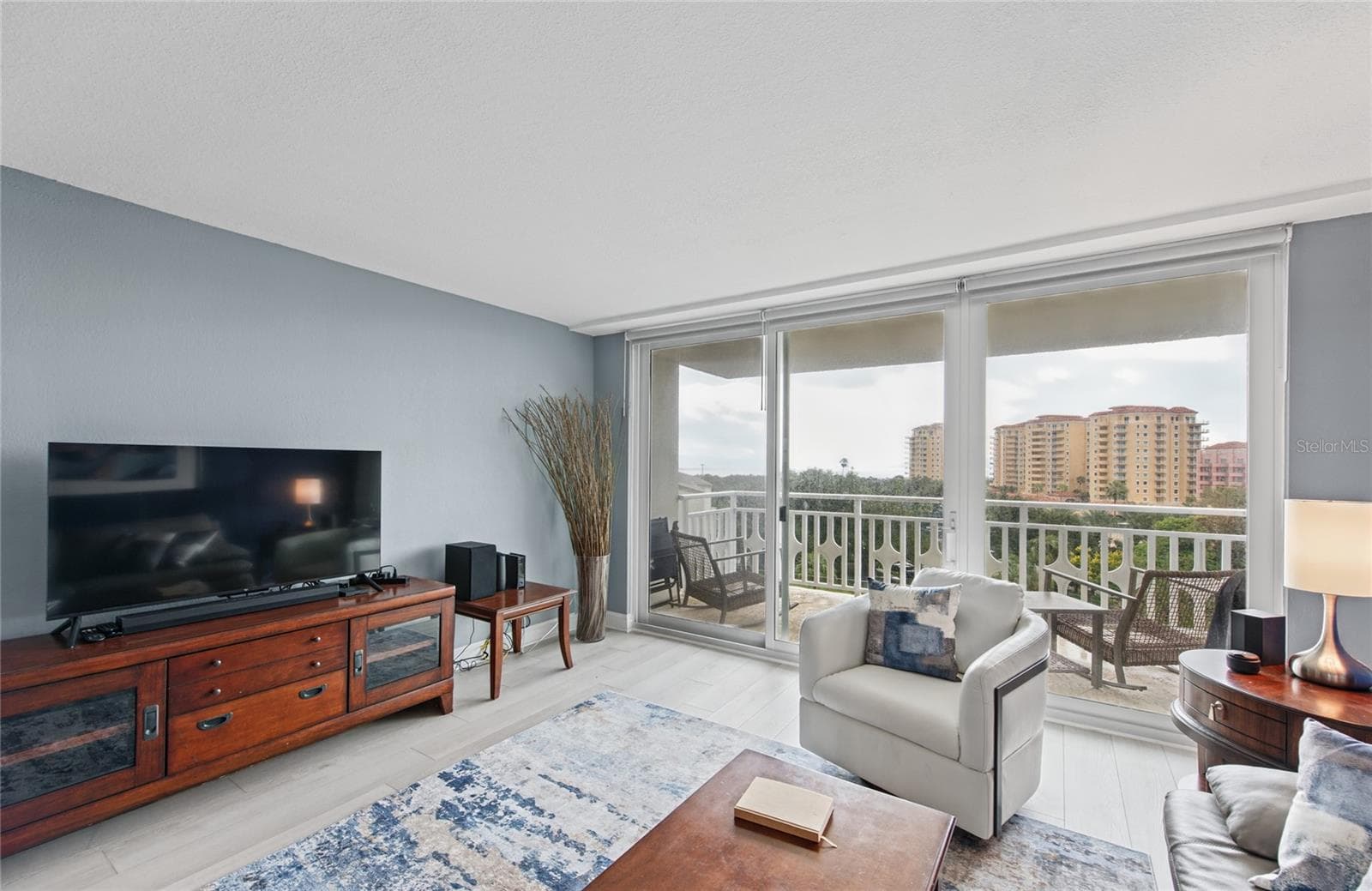 Condominium at 700 BEACH DR NE #701, ST PETERSBURG, photo 6 of 57