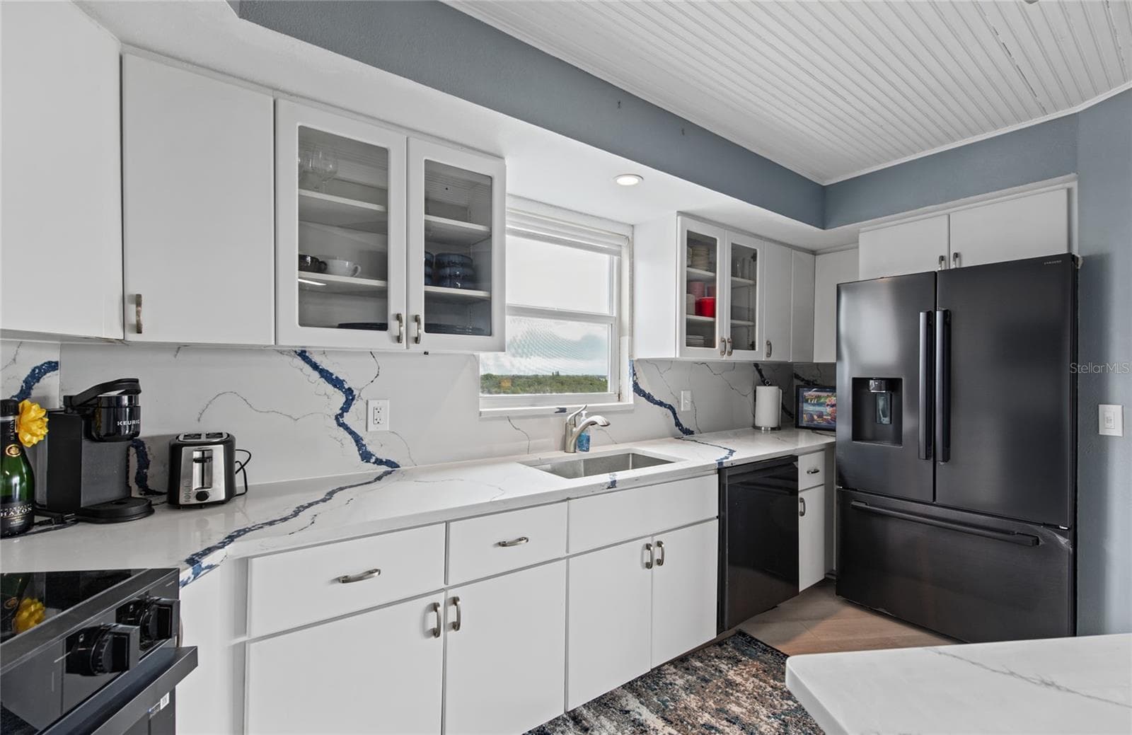 Condominium at 700 BEACH DR NE #701, ST PETERSBURG, photo 17 of 57