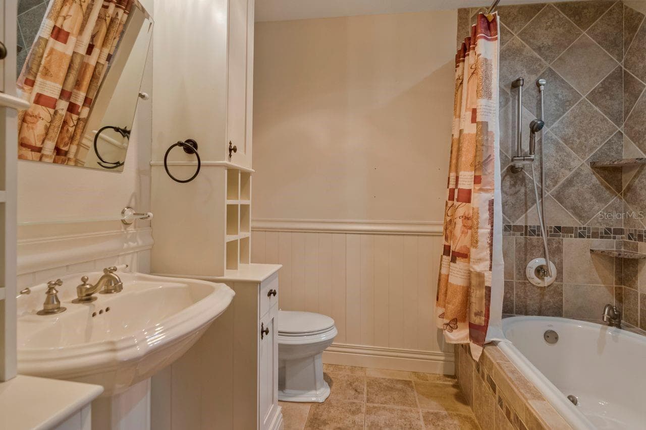 Single Family Residence at 201 OLD OAK LN, PALM HARBOR, photo 52 of 74