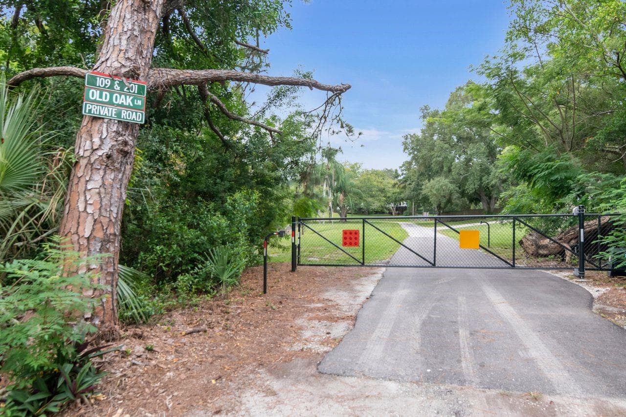 Single Family Residence at 201 OLD OAK LN, PALM HARBOR, photo 69 of 74