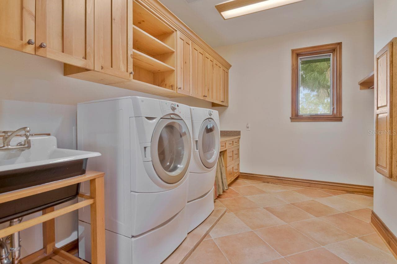 Single Family Residence at 201 OLD OAK LN, PALM HARBOR, photo 71 of 74