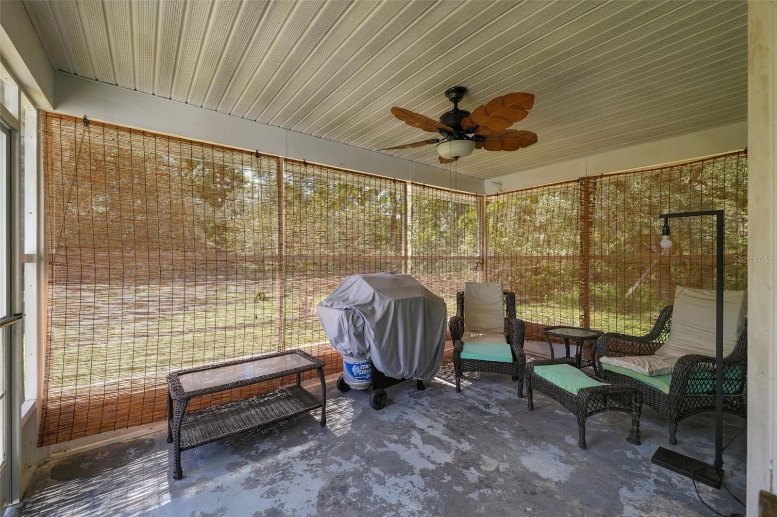Patio - 10360 GOLDEN AVE, WEEKI WACHEE