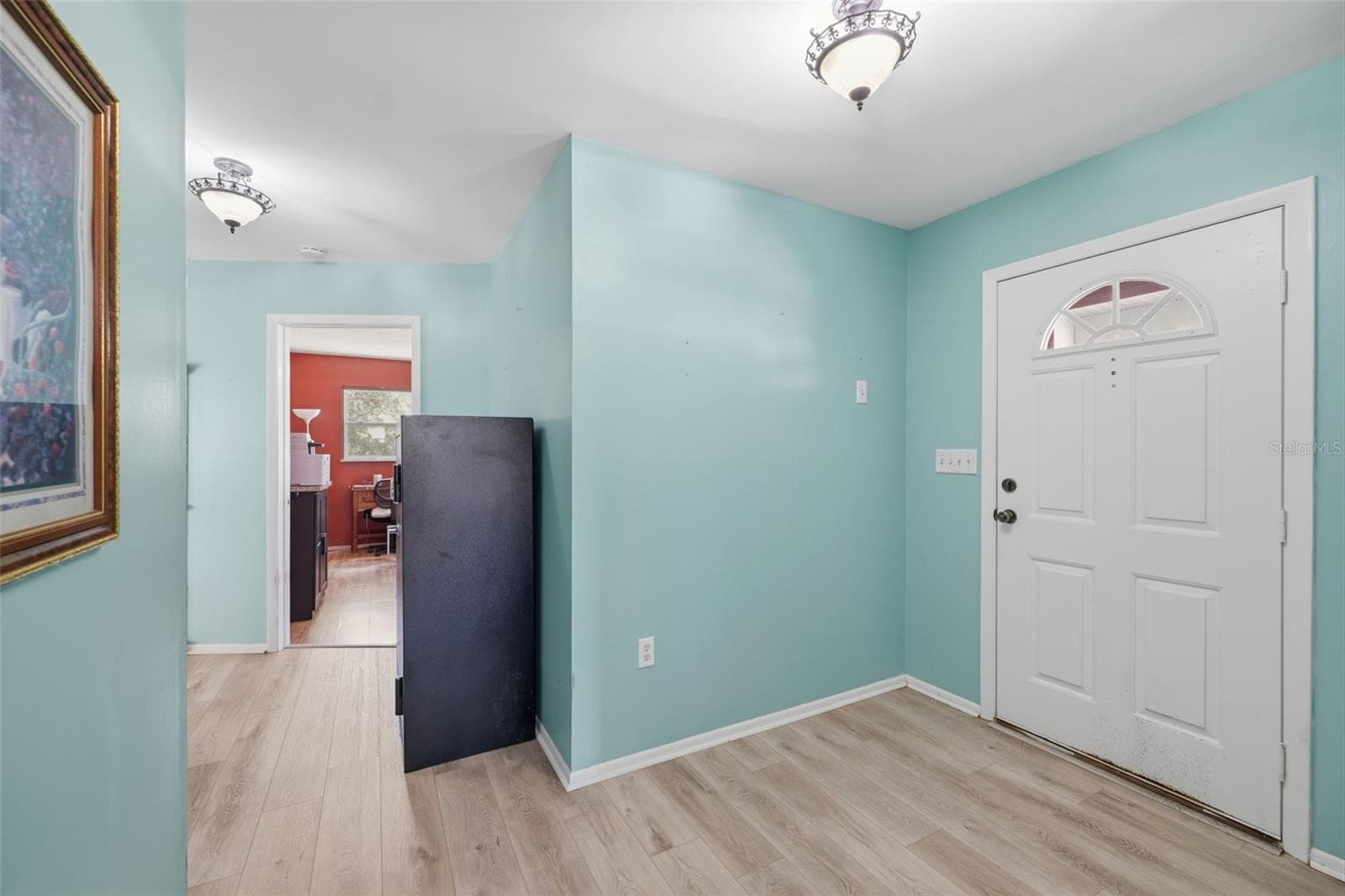 Front Entry - 10360 GOLDEN AVE, WEEKI WACHEE