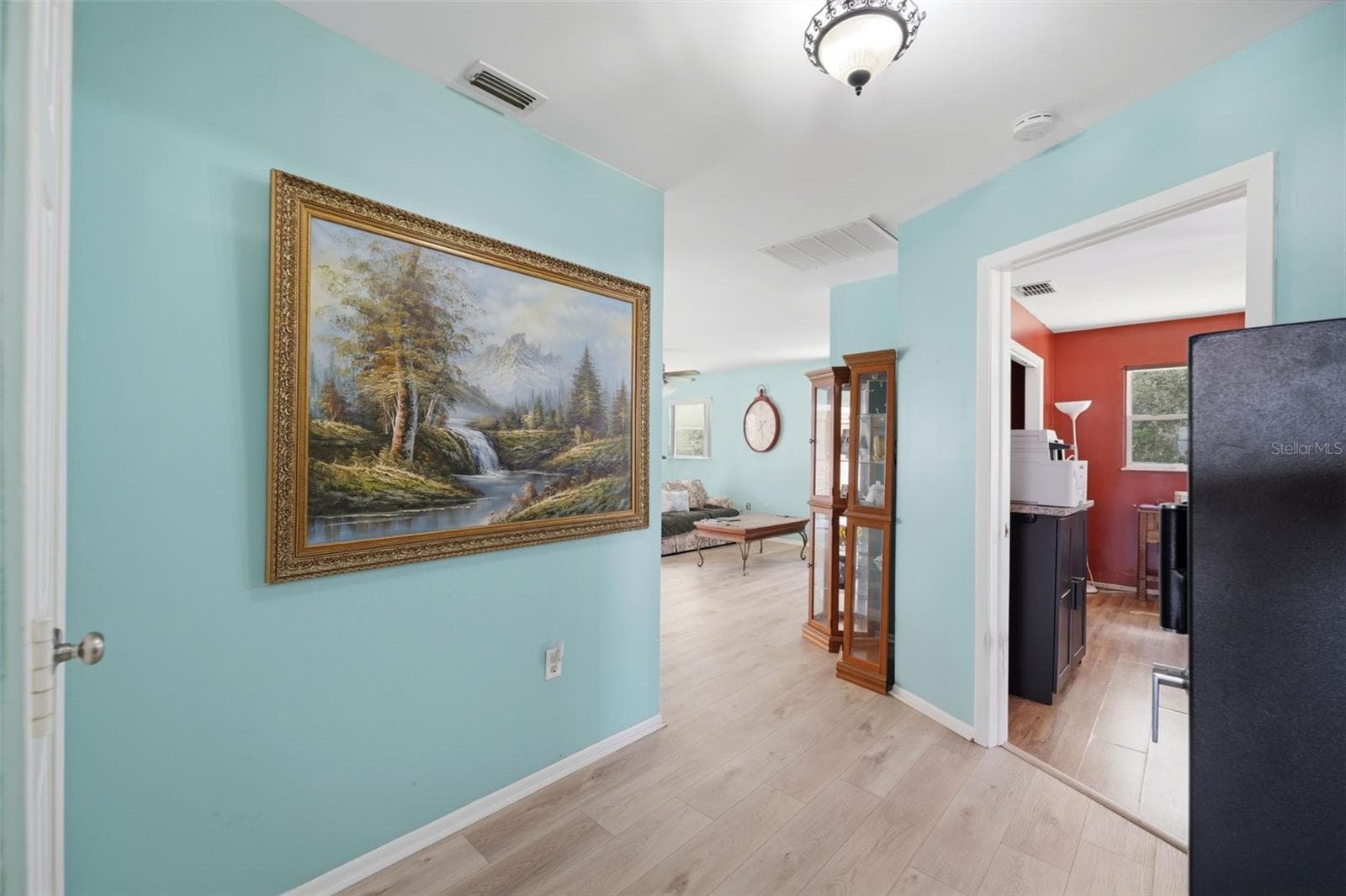 Front Entry - 10360 GOLDEN AVE, WEEKI WACHEE