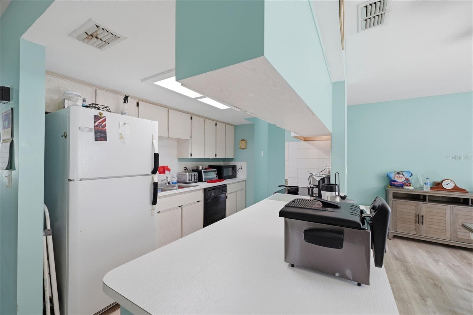 Kitchen - 10360 GOLDEN AVE, WEEKI WACHEE