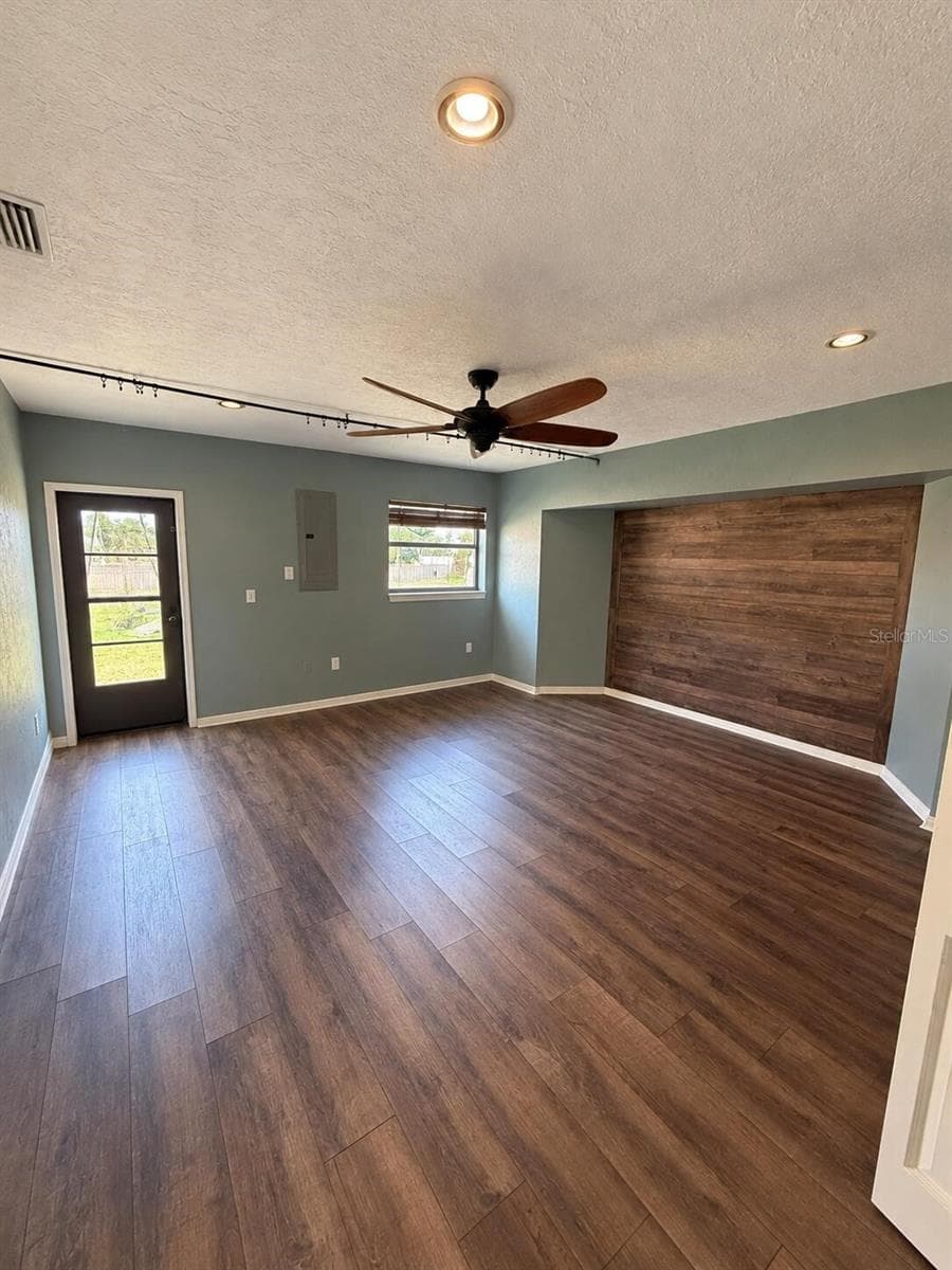 Single Family Residence at 423 WATERSIDE ST, PORT CHARLOTTE, photo 10 of 17