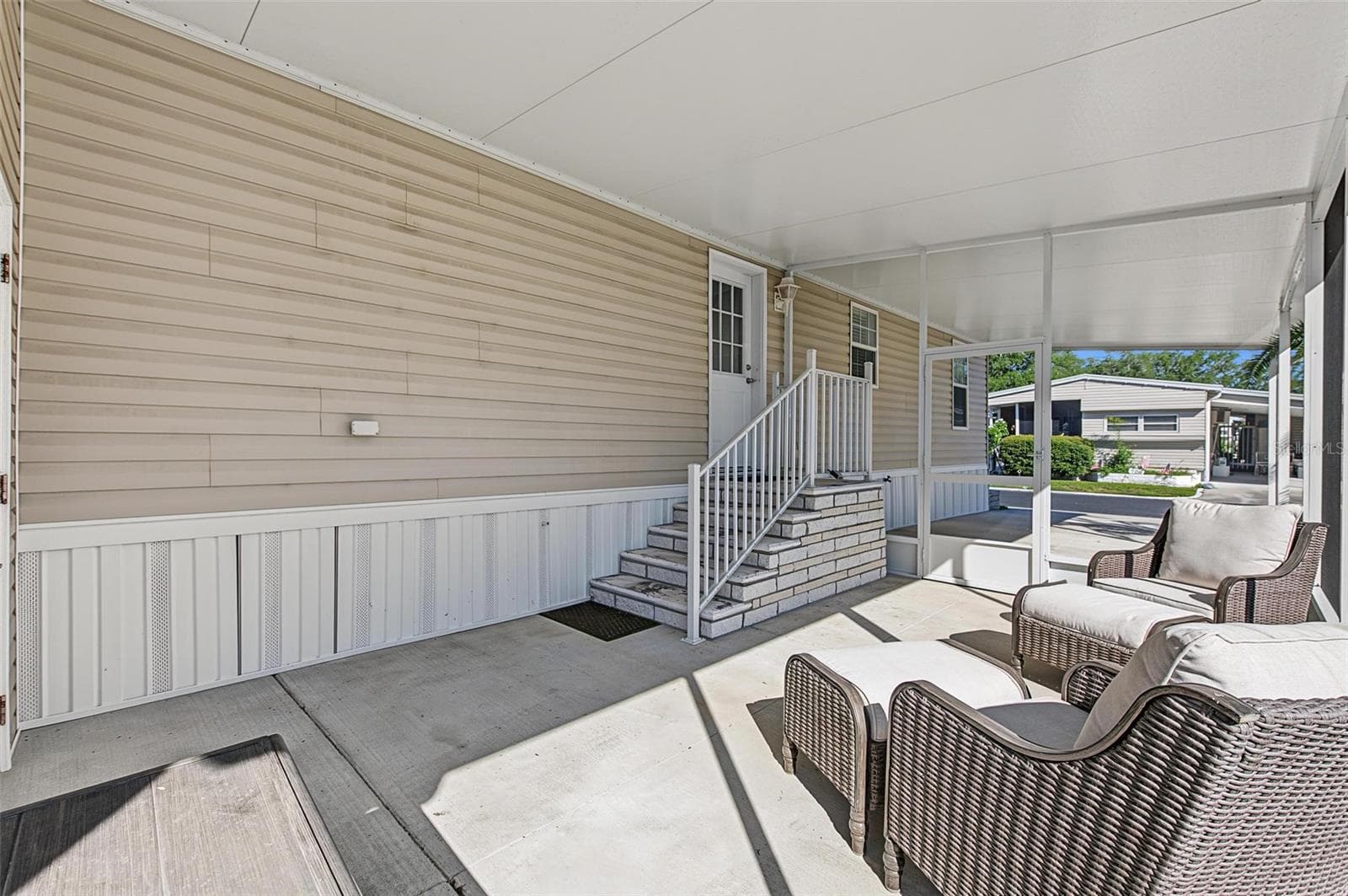 Manufactured Home at 20000 US HIGHWAY 19 N #705, CLEARWATER, photo 9 of 39
