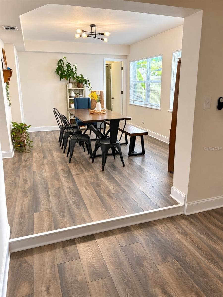 Single Family Residence at 224 INVERNESS AVE, TEMPLE TERRACE, photo 7 of 10