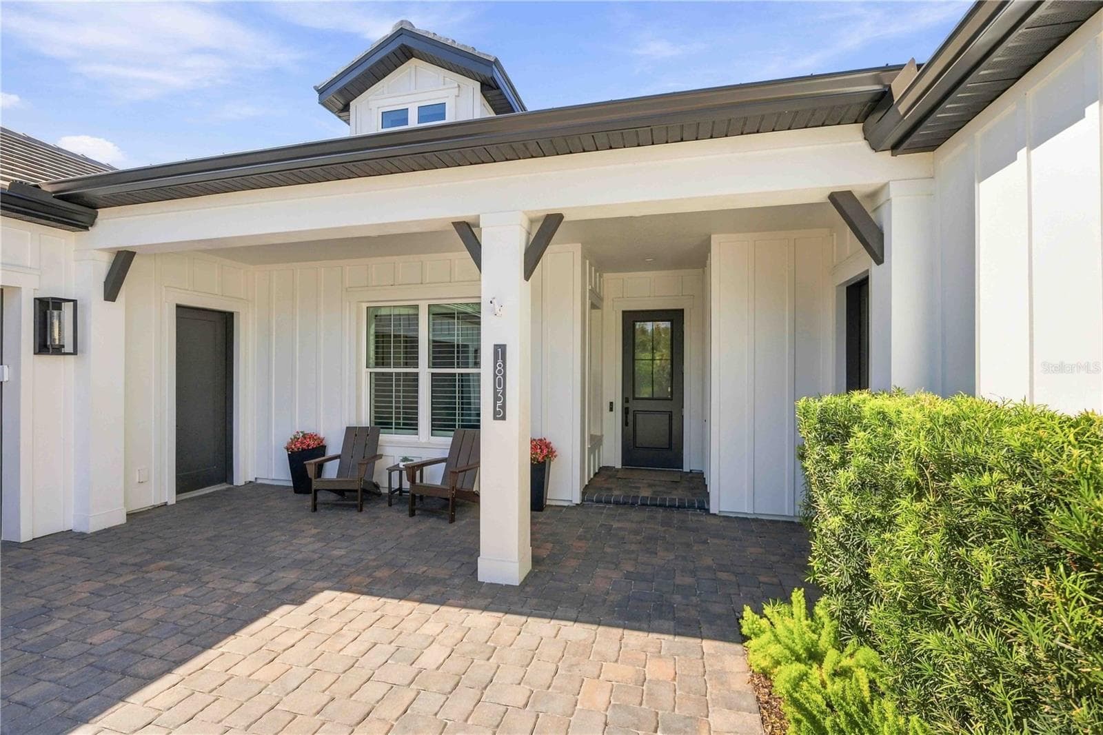 Single Family Residence at 18035 HOME RUN DR, VENICE, photo 5 of 86