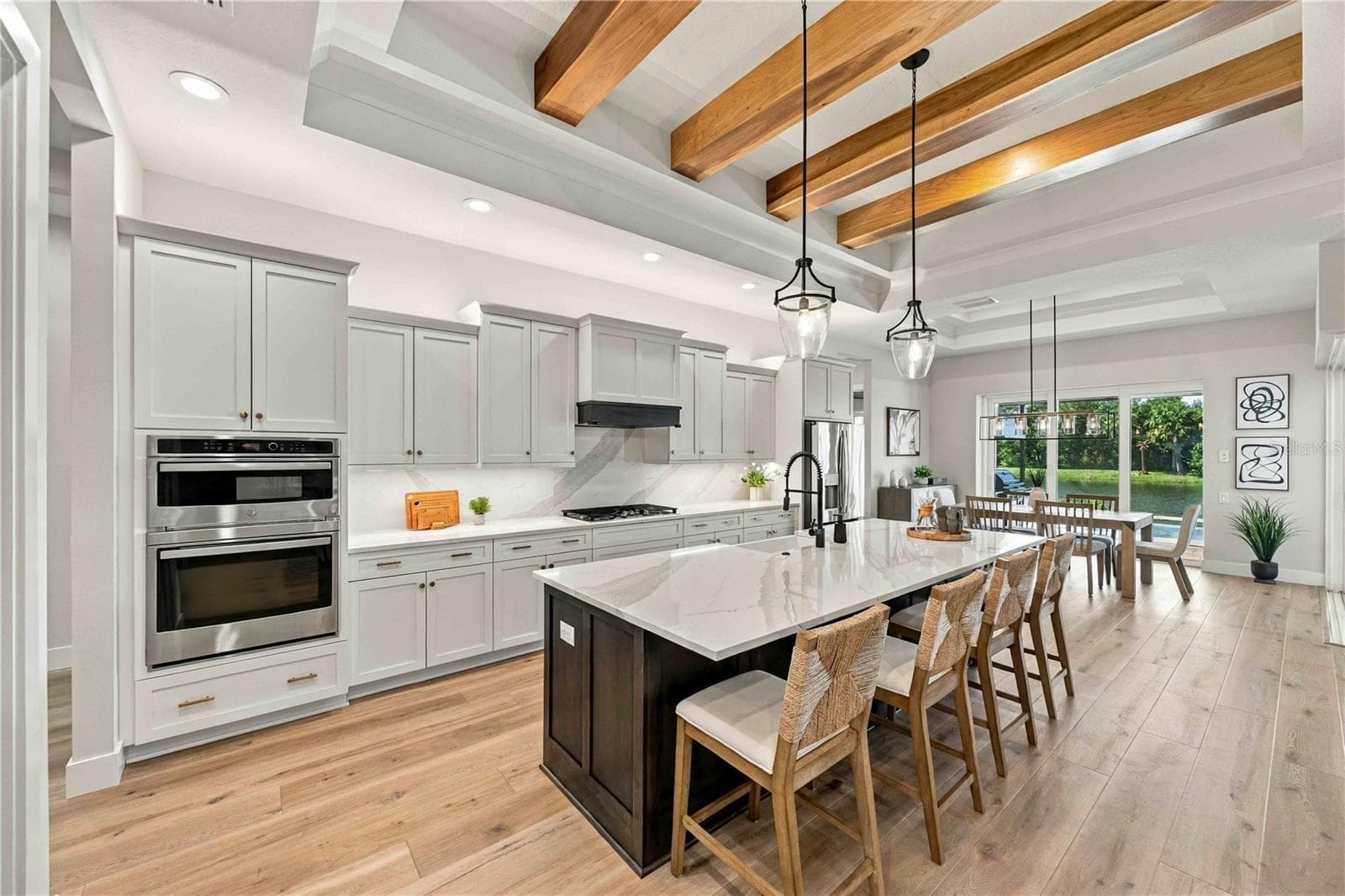 Single Family Residence at 18035 HOME RUN DR, VENICE, photo 19 of 86