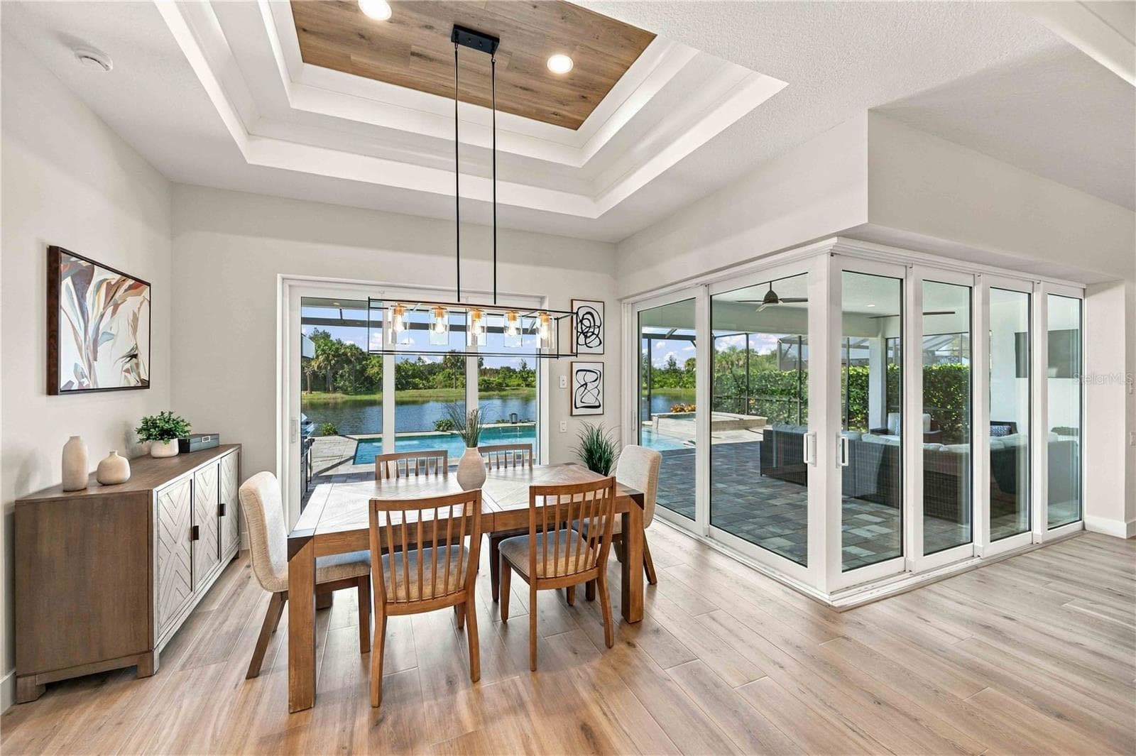 Single Family Residence at 18035 HOME RUN DR, VENICE, photo 21 of 86