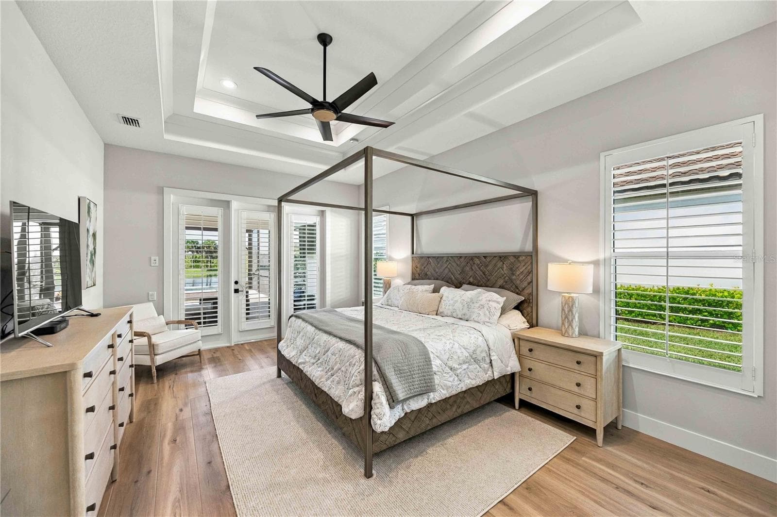 Single Family Residence at 18035 HOME RUN DR, VENICE, photo 29 of 86