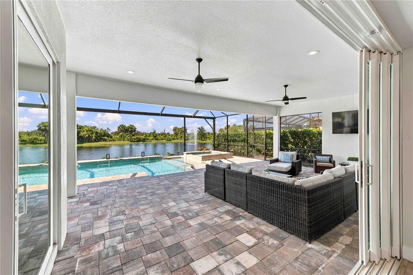 Single Family Residence at 18035 HOME RUN DR, VENICE, photo 52 of 86