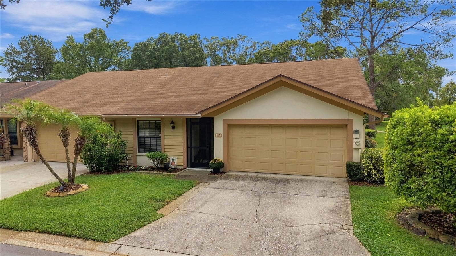 Front of Villa - 4008 SHORESIDE CIR, TAMPA