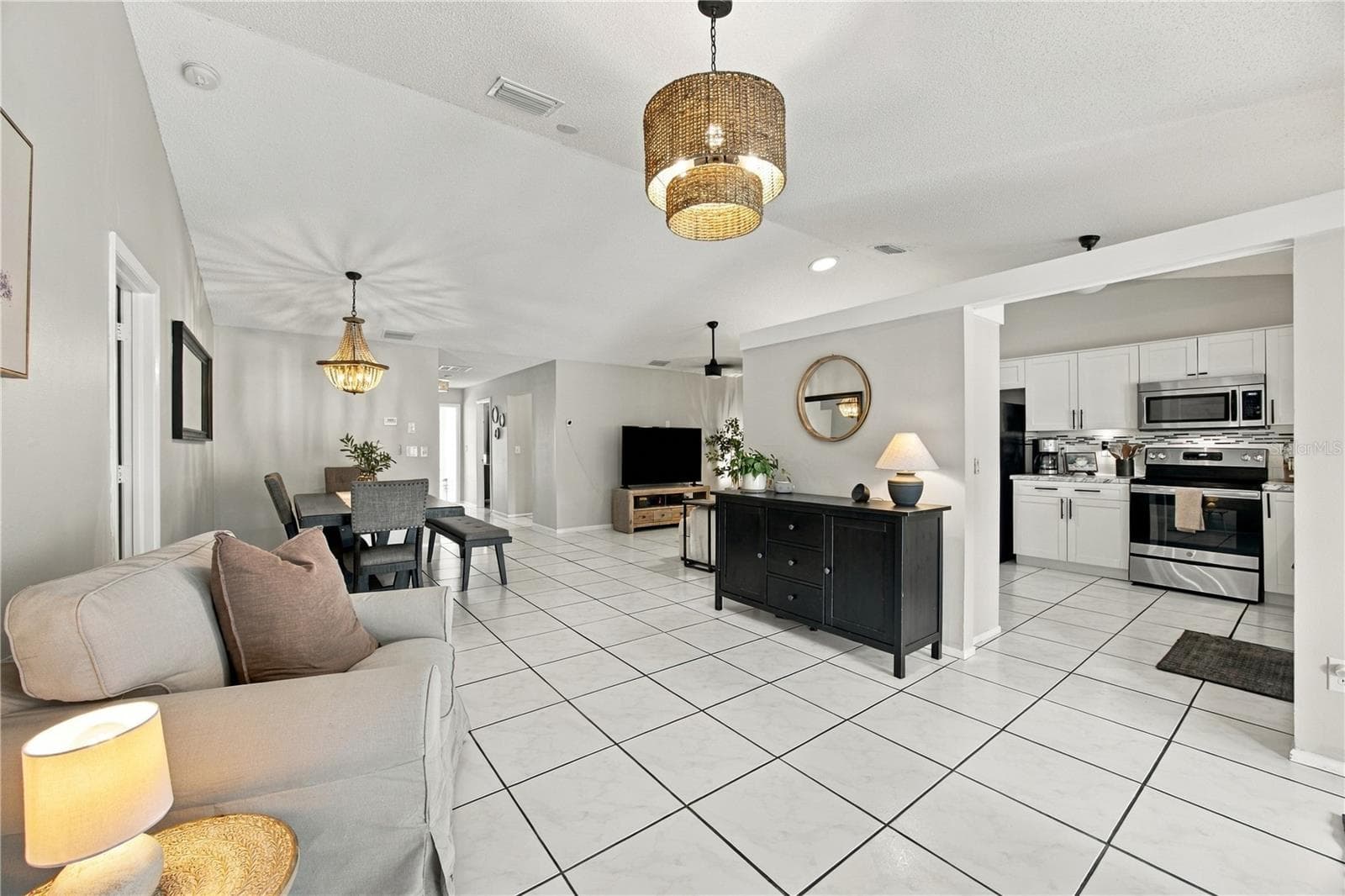 Living Areas - 4008 SHORESIDE CIR, TAMPA
