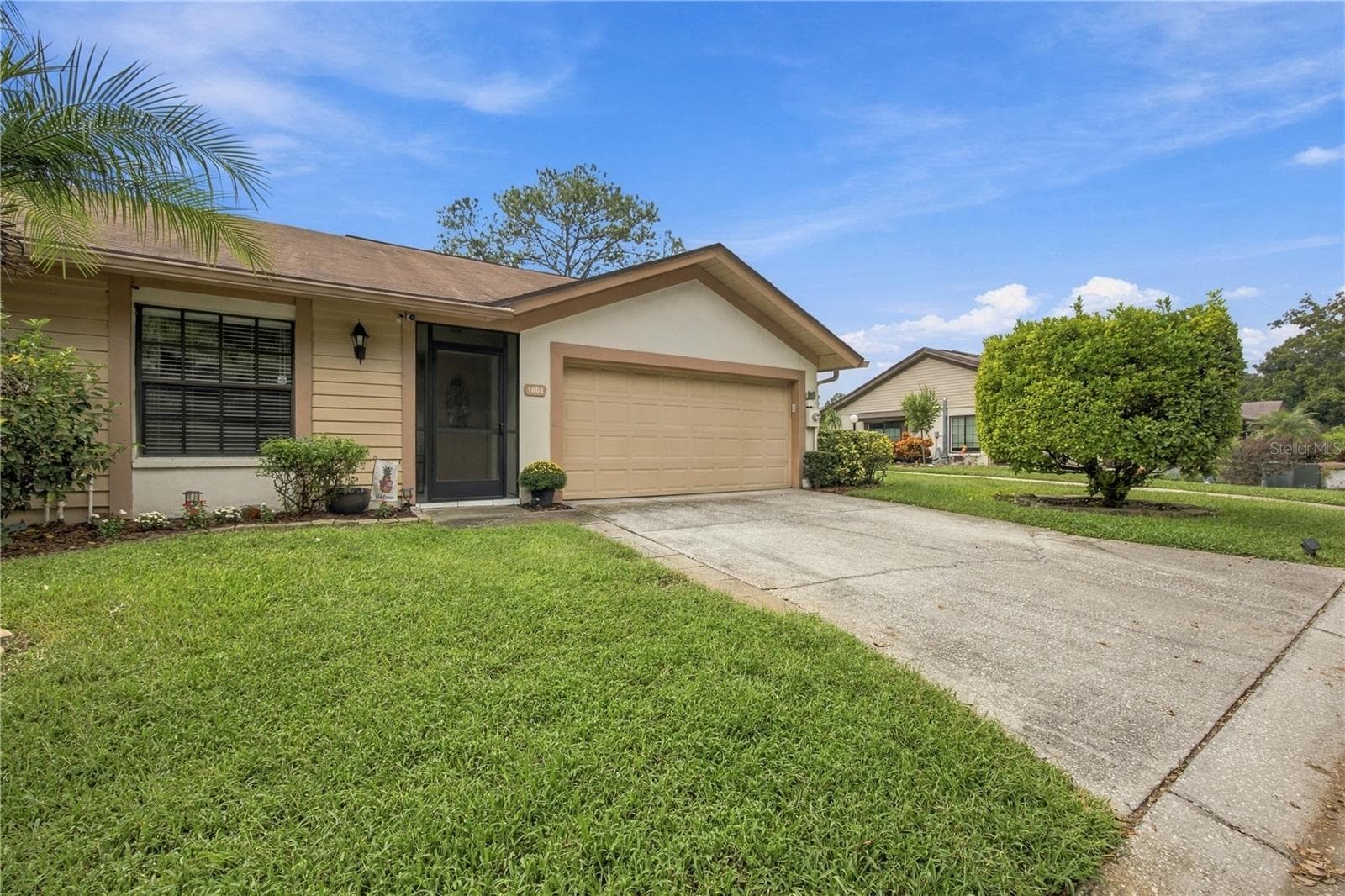 Front Yard - 4008 SHORESIDE CIR, TAMPA