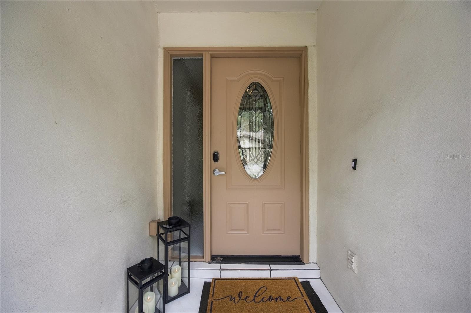 Front Door - 4008 SHORESIDE CIR, TAMPA
