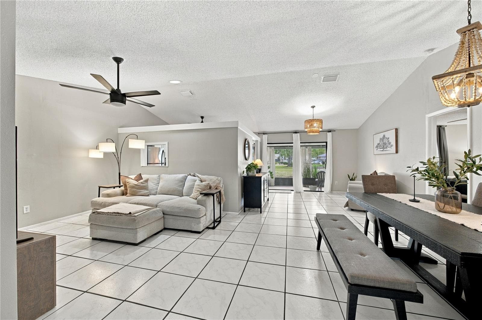 Living areas - 4008 SHORESIDE CIR, TAMPA