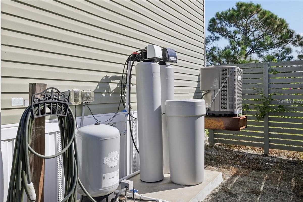 Manufactured Home at 7223 ALFRED BLVD, PUNTA GORDA, photo 15 of 39