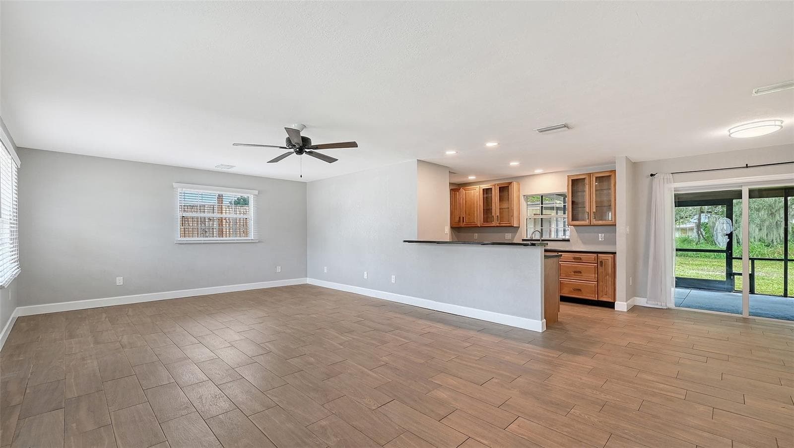 Single Family Residence at 5044 BROOKMEADE DR, SARASOTA, photo 3 of 39