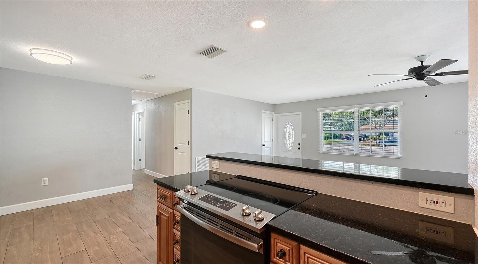 Single Family Residence at 5044 BROOKMEADE DR, SARASOTA, photo 9 of 39