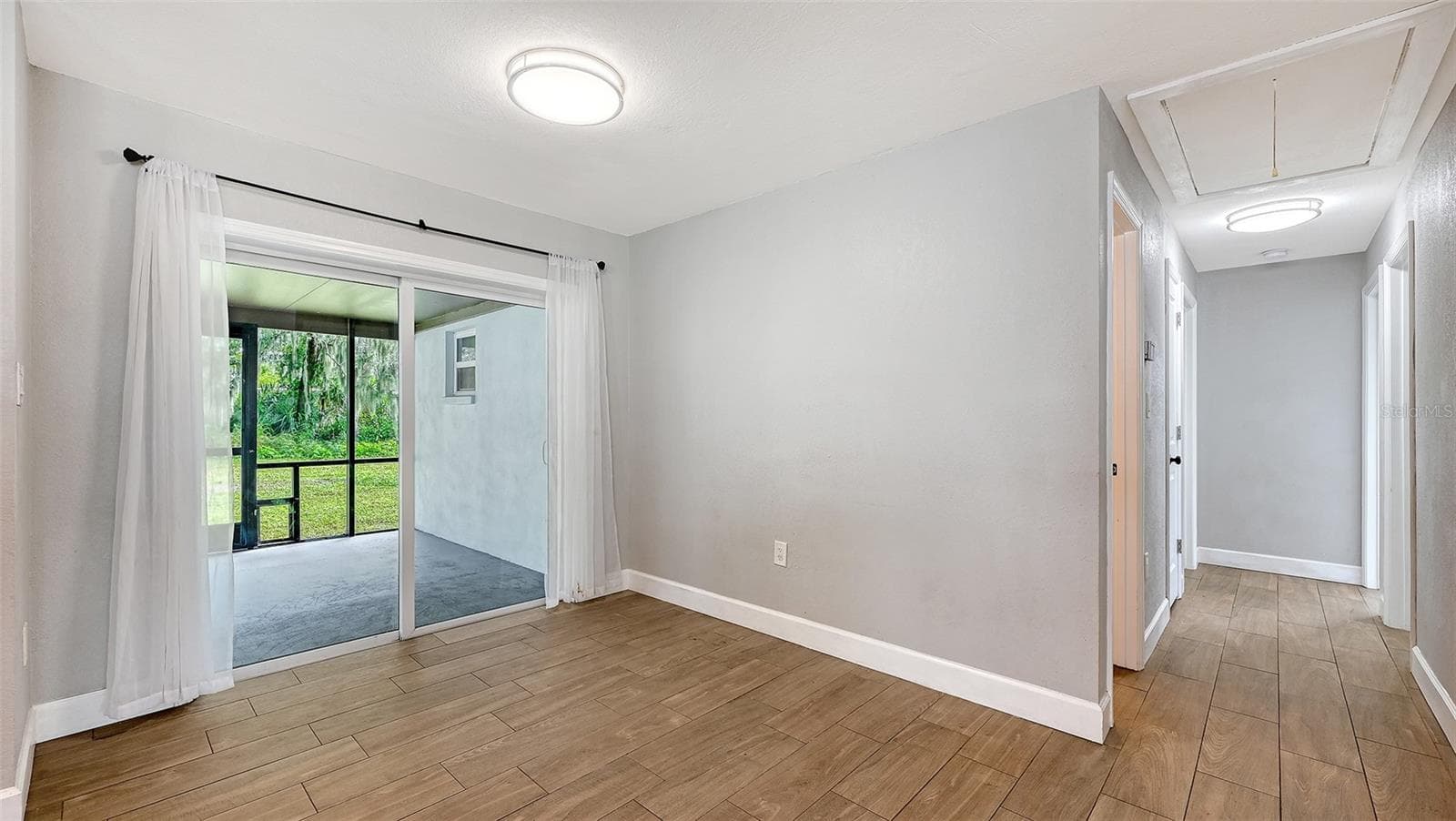 Single Family Residence at 5044 BROOKMEADE DR, SARASOTA, photo 10 of 39
