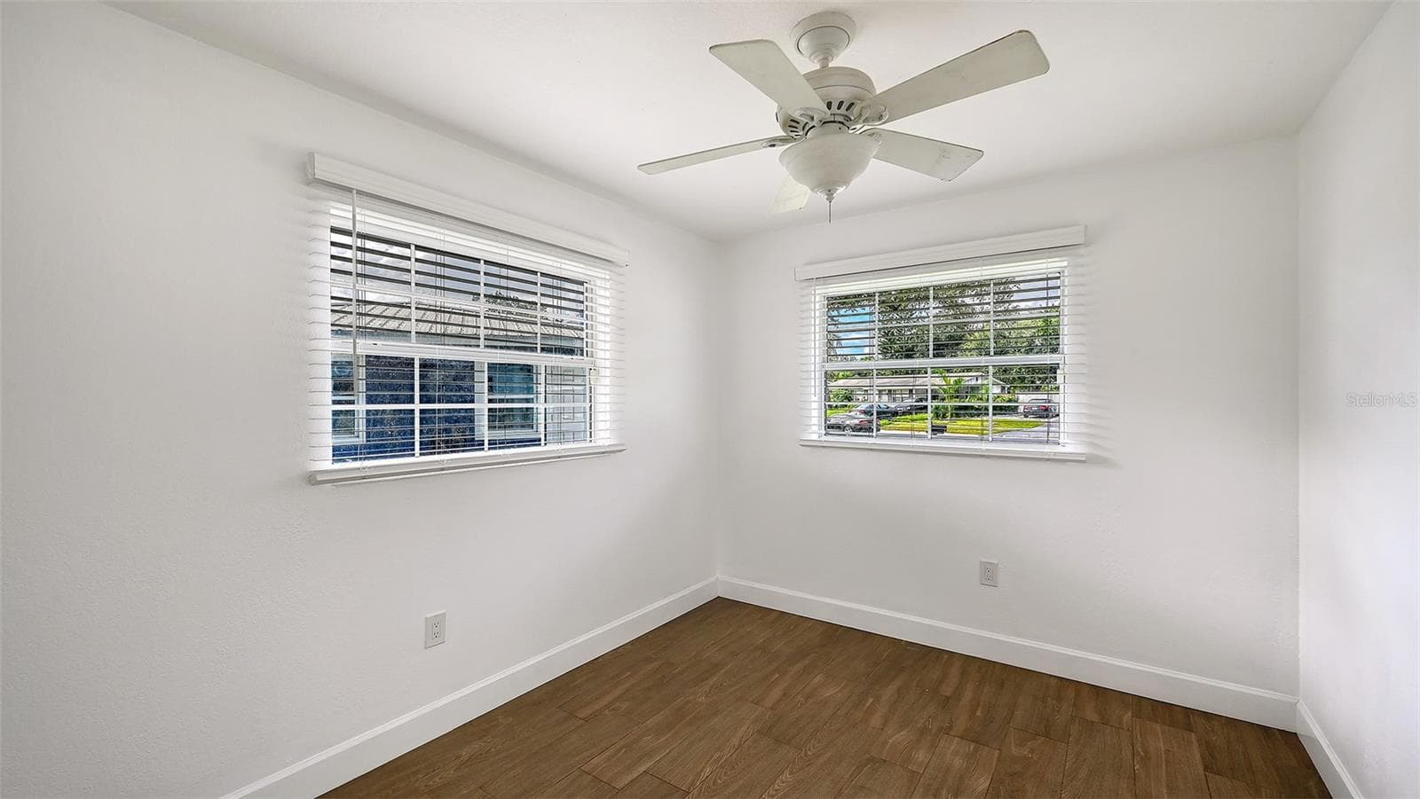 Single Family Residence at 5044 BROOKMEADE DR, SARASOTA, photo 18 of 39