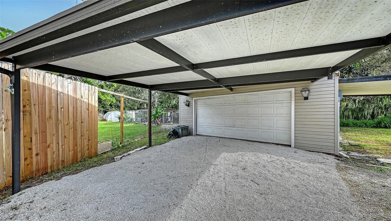 Single Family Residence at 5044 BROOKMEADE DR, SARASOTA, photo 2 of 39