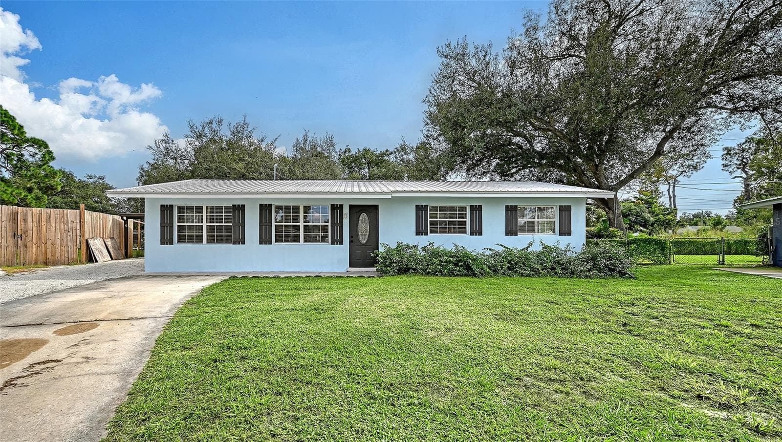 Single Family Residence at 5044 BROOKMEADE DR, SARASOTA, photo 37 of 39