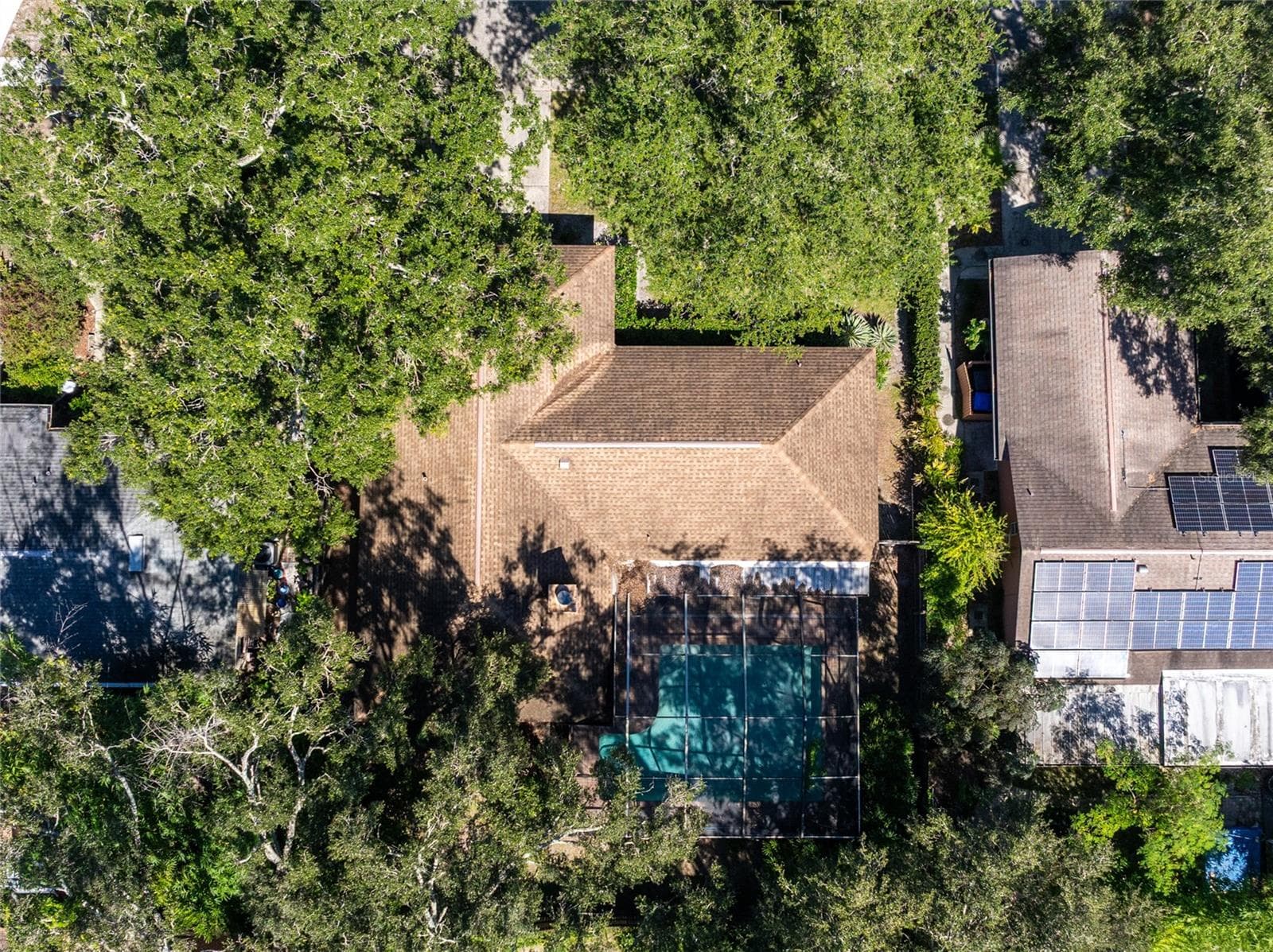 Single Family Residence at 2305 FORREST CREST CIR, LUTZ, photo 3 of 36