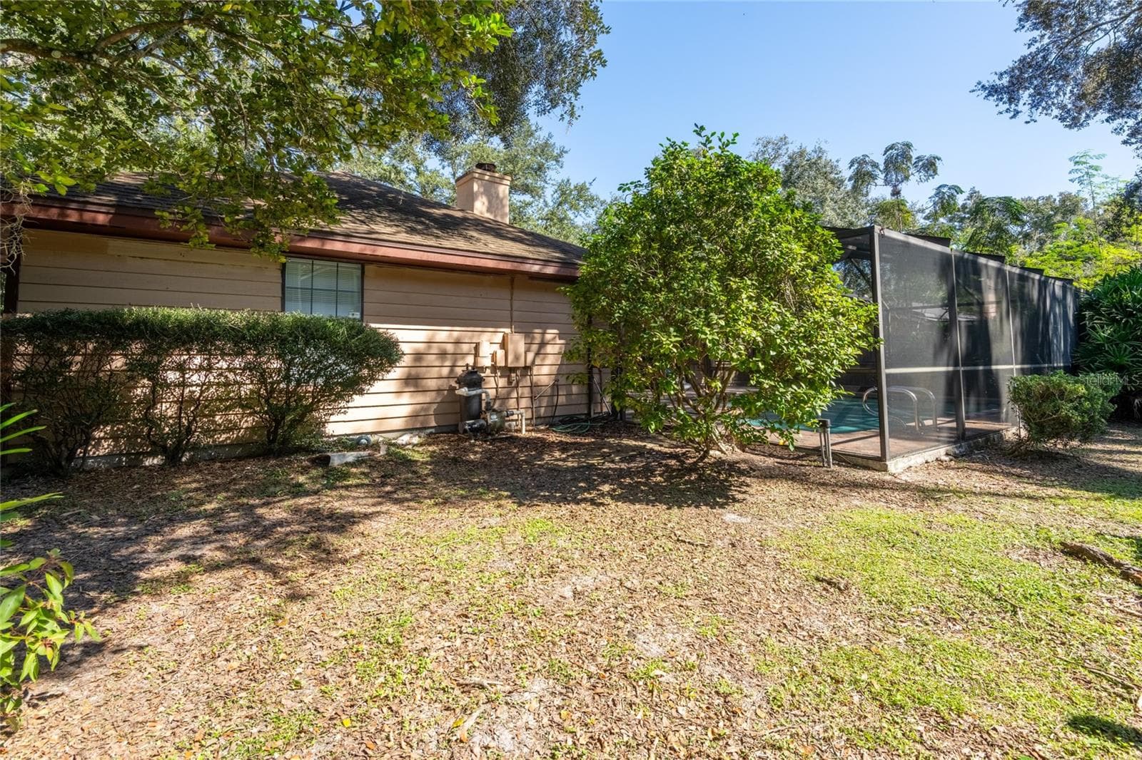 Single Family Residence at 2305 FORREST CREST CIR, LUTZ, photo 9 of 36