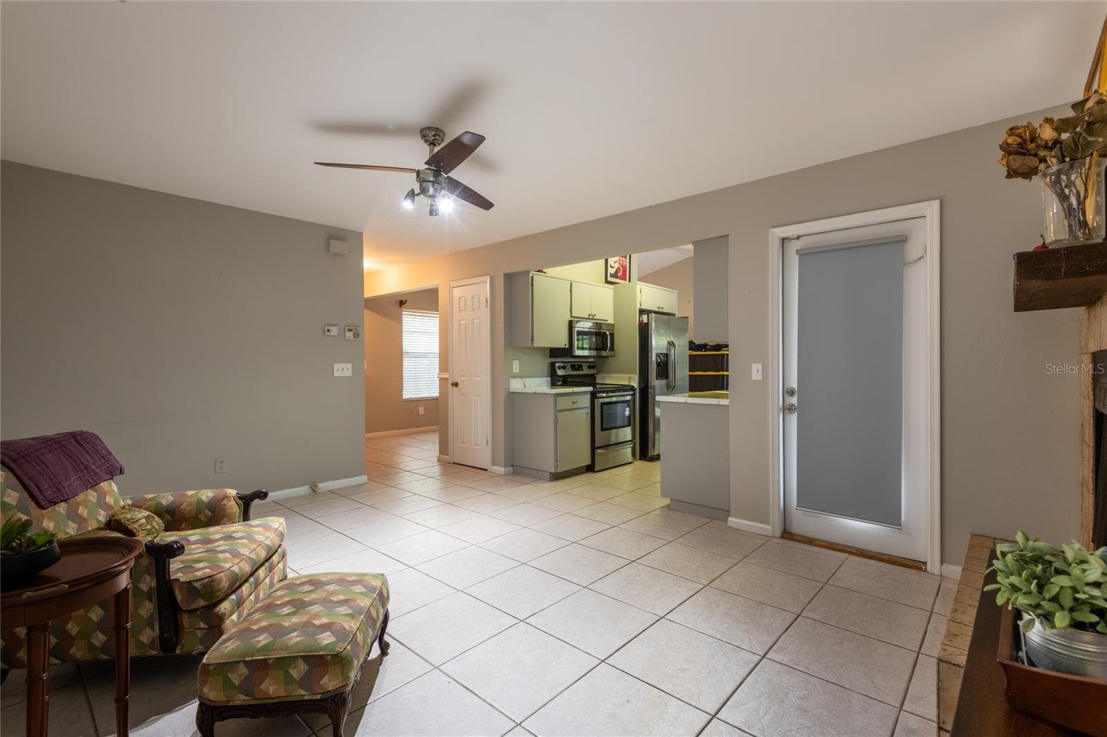 Single Family Residence at 2305 FORREST CREST CIR, LUTZ, photo 12 of 36