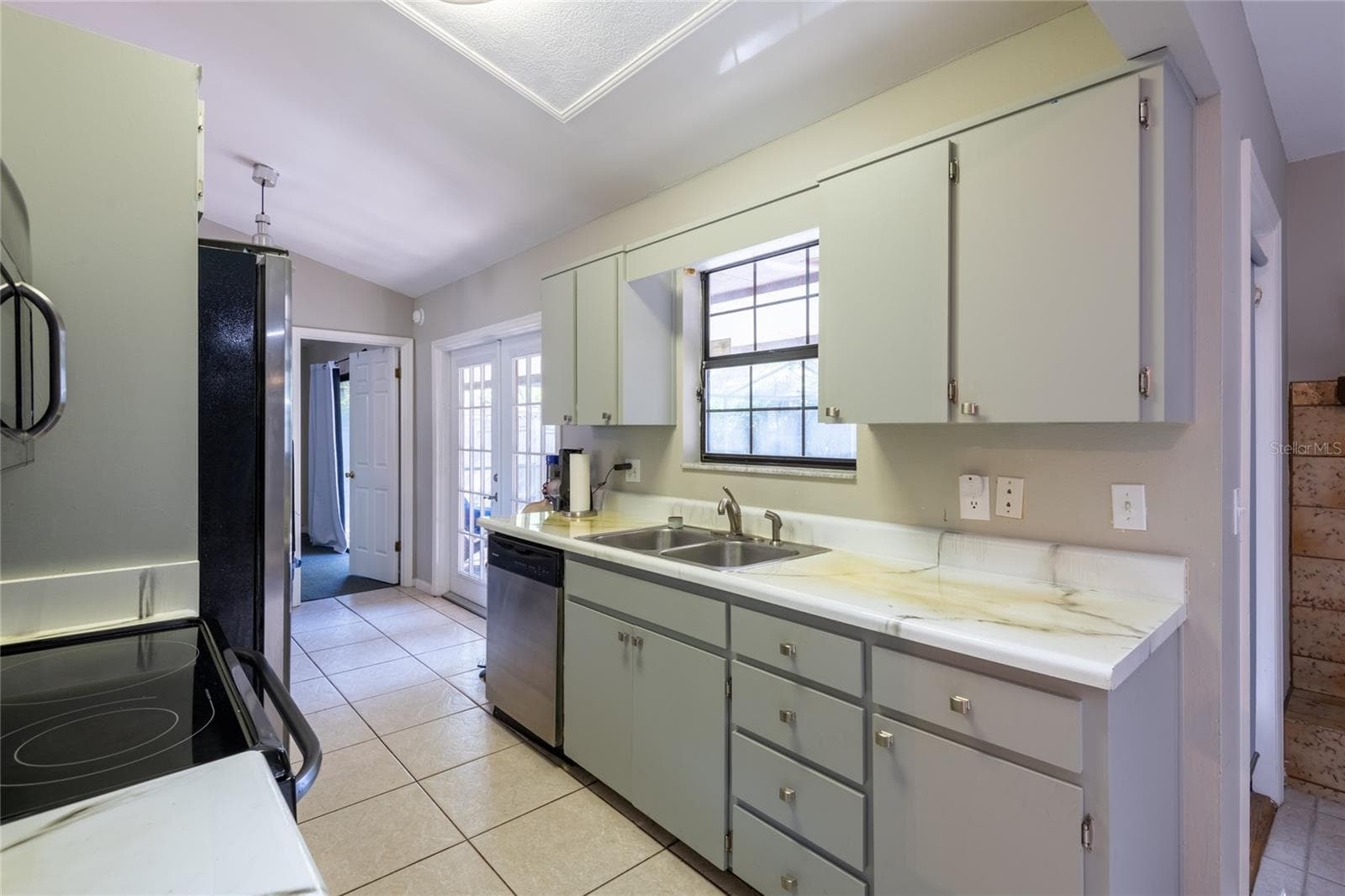 Single Family Residence at 2305 FORREST CREST CIR, LUTZ, photo 18 of 36