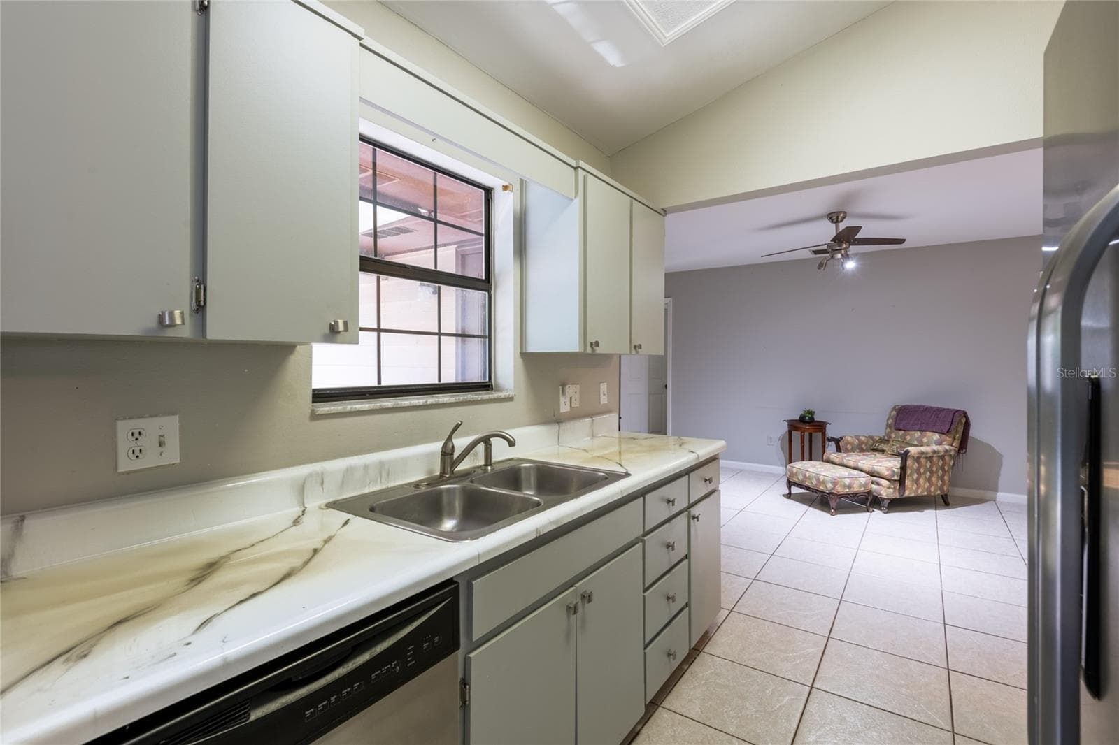 Single Family Residence at 2305 FORREST CREST CIR, LUTZ, photo 21 of 36