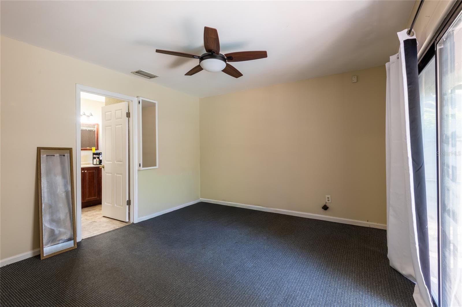 Single Family Residence at 2305 FORREST CREST CIR, LUTZ, photo 25 of 36